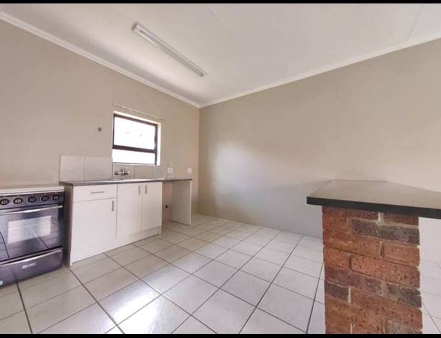 2 BEDROOM APARTMENT TO LET IN TERRA NOVA